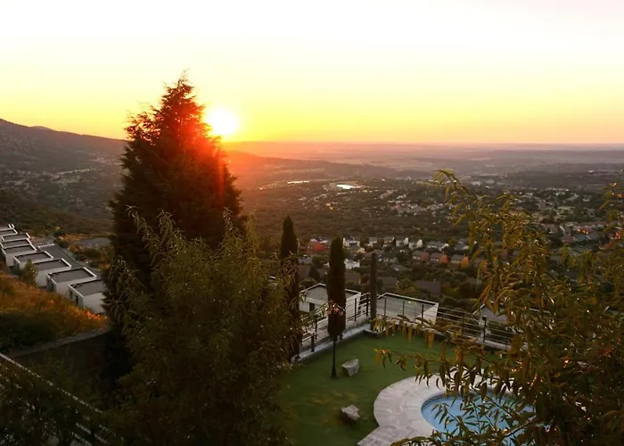 Angeles Villa El Espinar